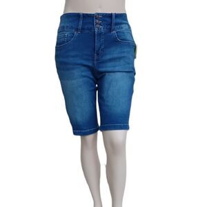 Stylish Blue Denim Women's Shorts